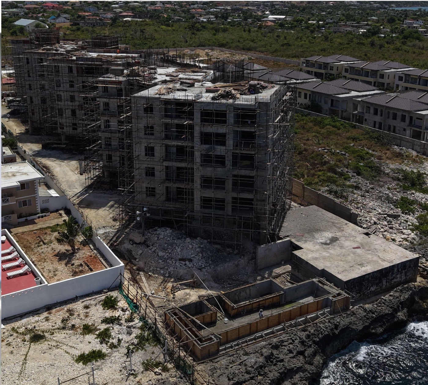 The Azure, Discovery Bay — under construction