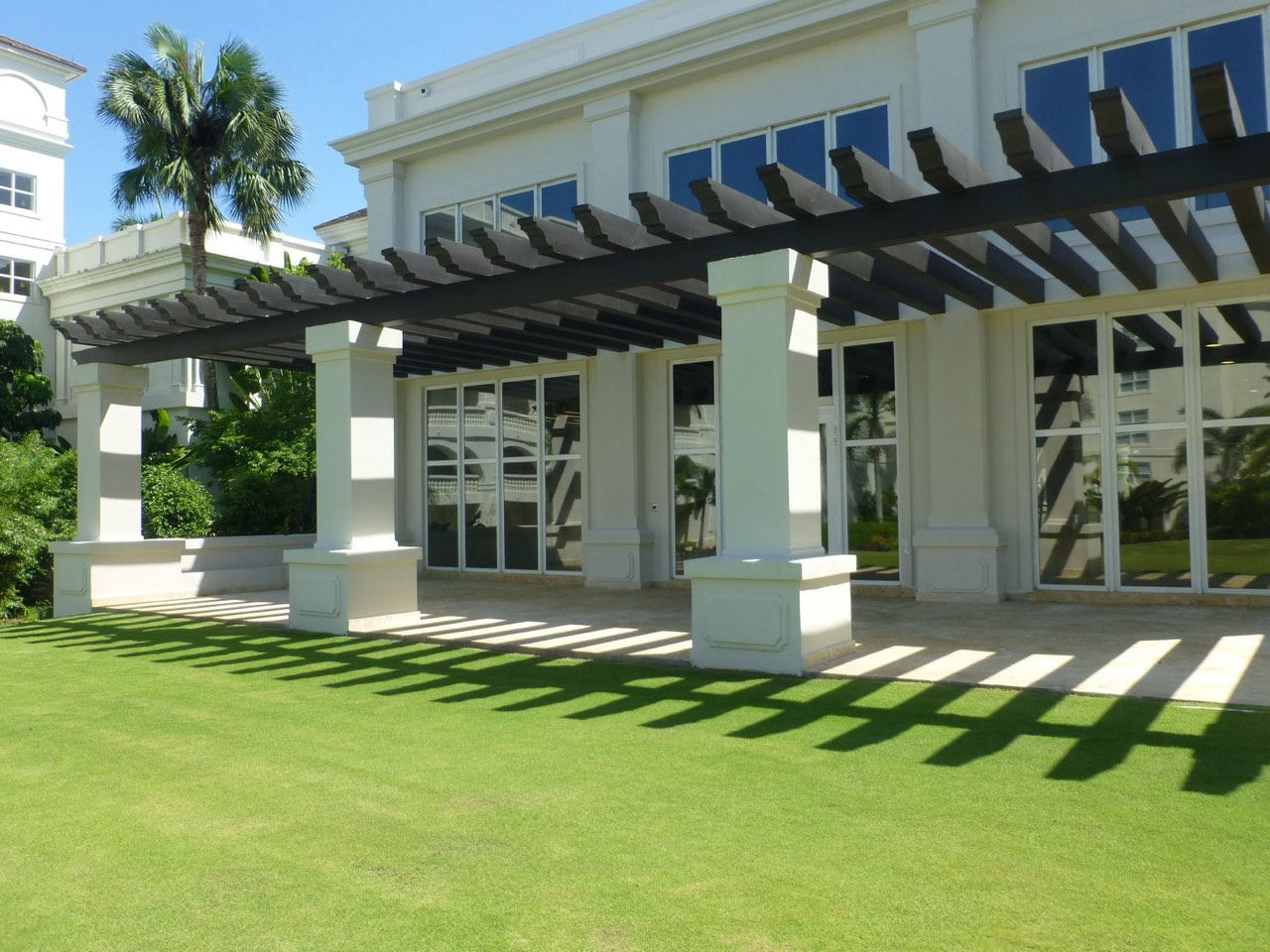 Hyatt Ziva & Zilara Hotel — pergola structure